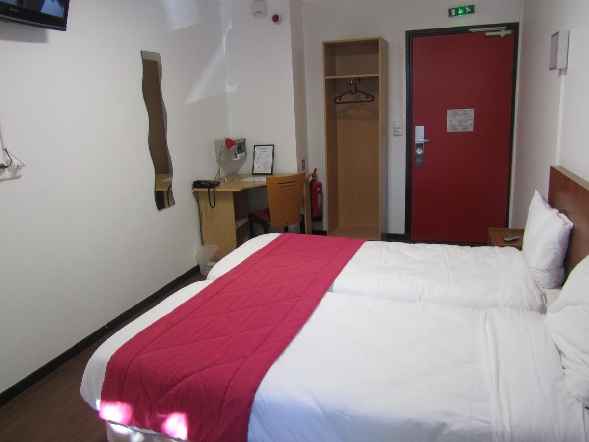 Hotel Le Saint Joseph Bagian luar foto